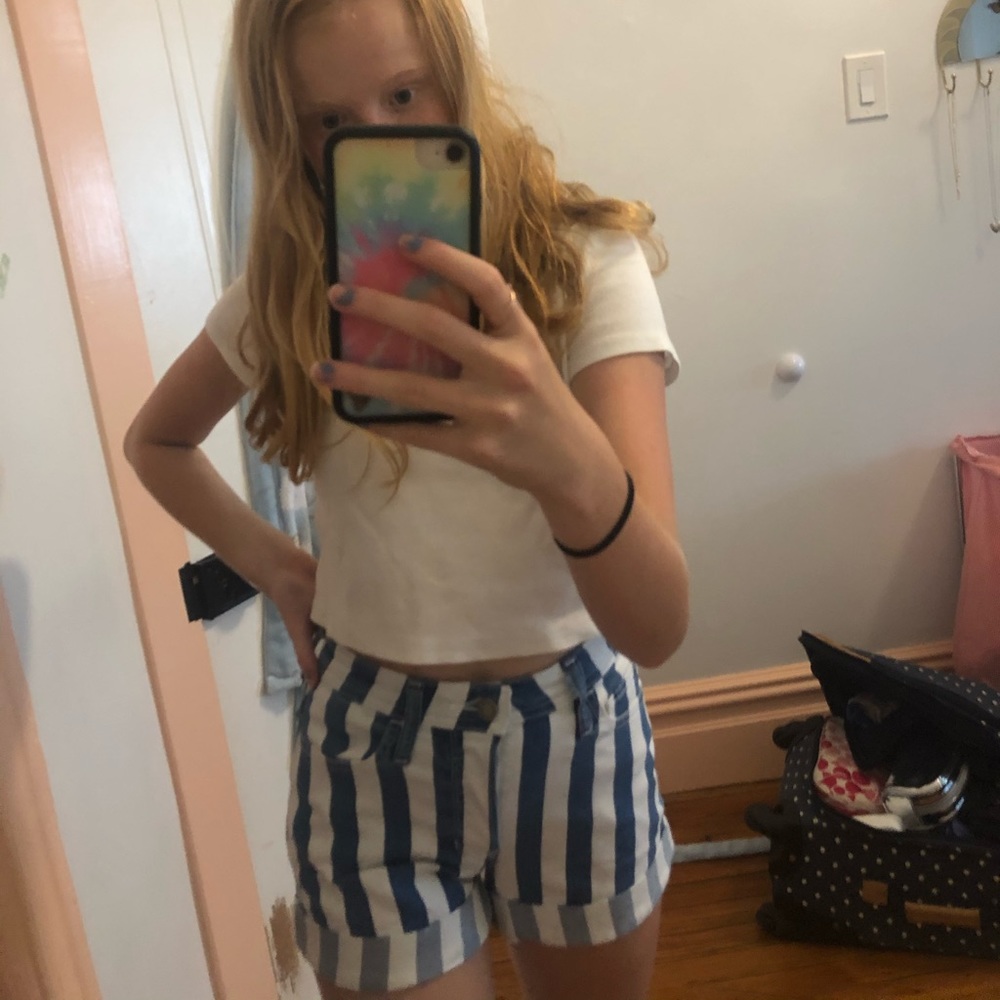 Blue and white striped high rise mom shorts🐬